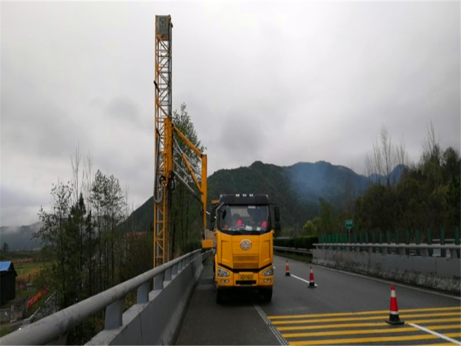 興義21米路橋檢測(cè)車出租，清鎮(zhèn)22米橋檢車租賃方便快捷